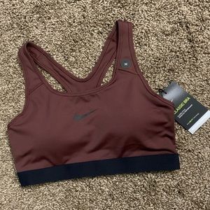 Nike Classic Sports Bra